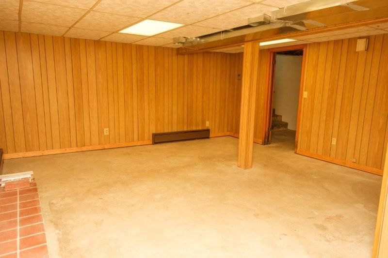 Photo 22 of 34 - 616 J Street, Creighton, MO 64739