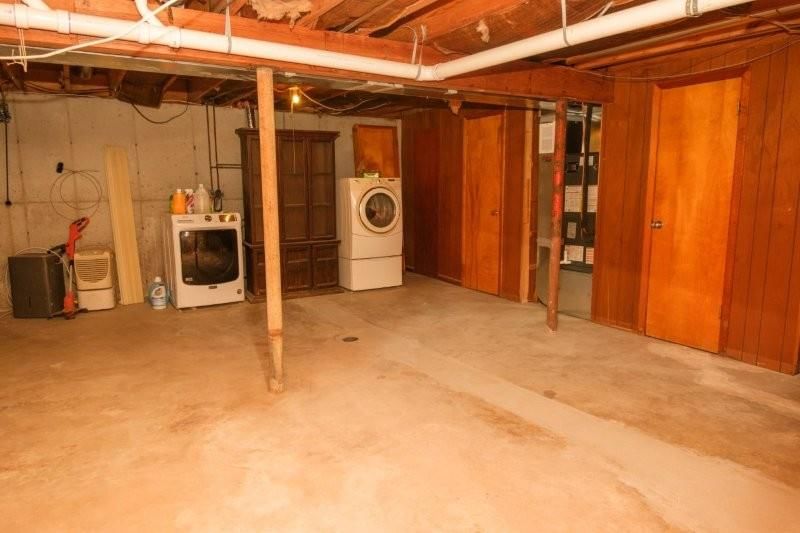 Photo 26 of 34 - 616 J Street, Creighton, MO 64739