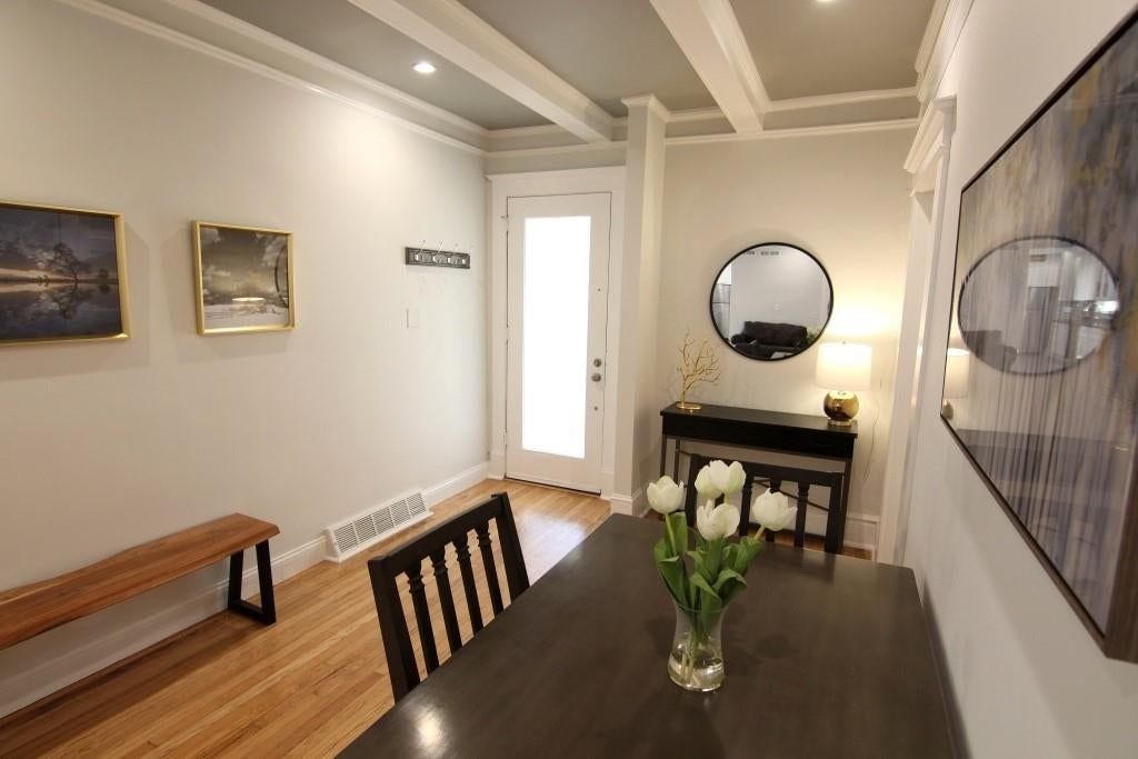 White walls at 901 E 39th Street, Kansas City, MO 64109