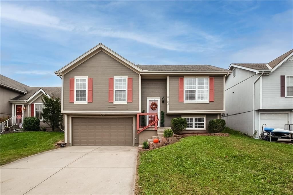 8705 NE 110th Street, Kansas City, MO