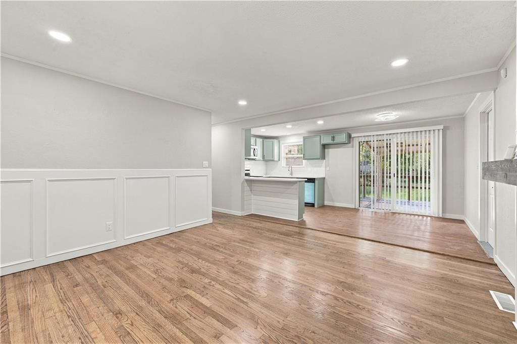 8507 Eastern Avenue, Kansas City, MO: listing photo 3