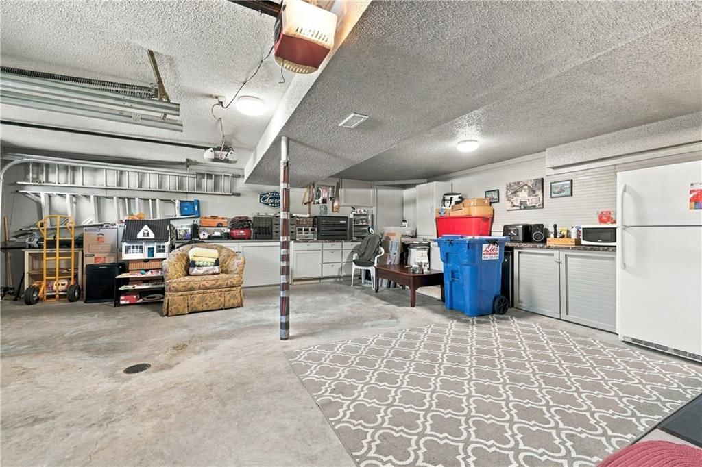Photo 26 of 34 - 1212 SW Eastman Street, Blue Springs, MO 64015