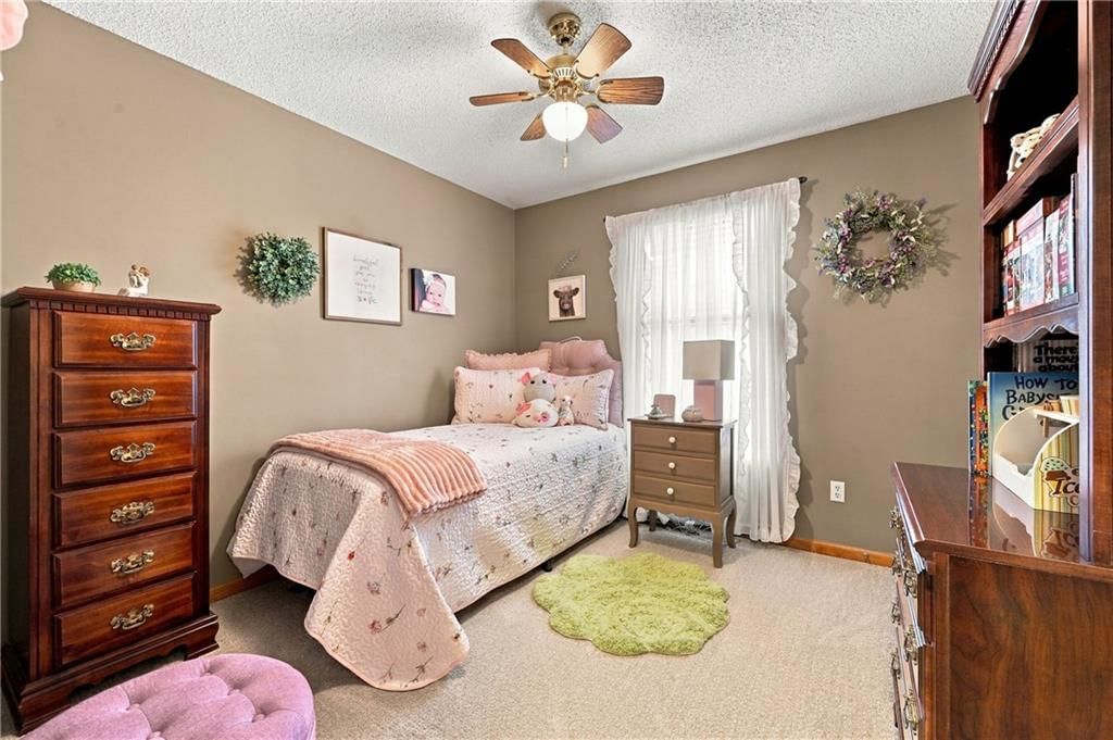 Photo 14 of 34 - 1212 SW Eastman Street, Blue Springs, MO 64015