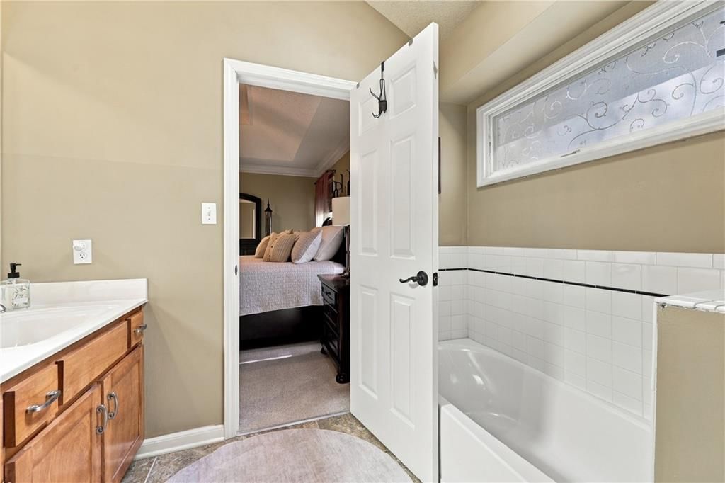 Photo 21 of 34 - 1212 SW Eastman Street, Blue Springs, MO 64015