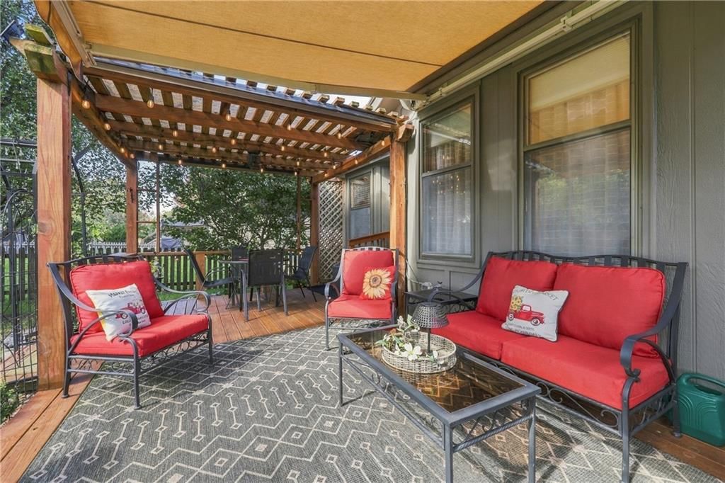Photo 5 of 34 - 1212 SW Eastman Street, Blue Springs, MO 64015