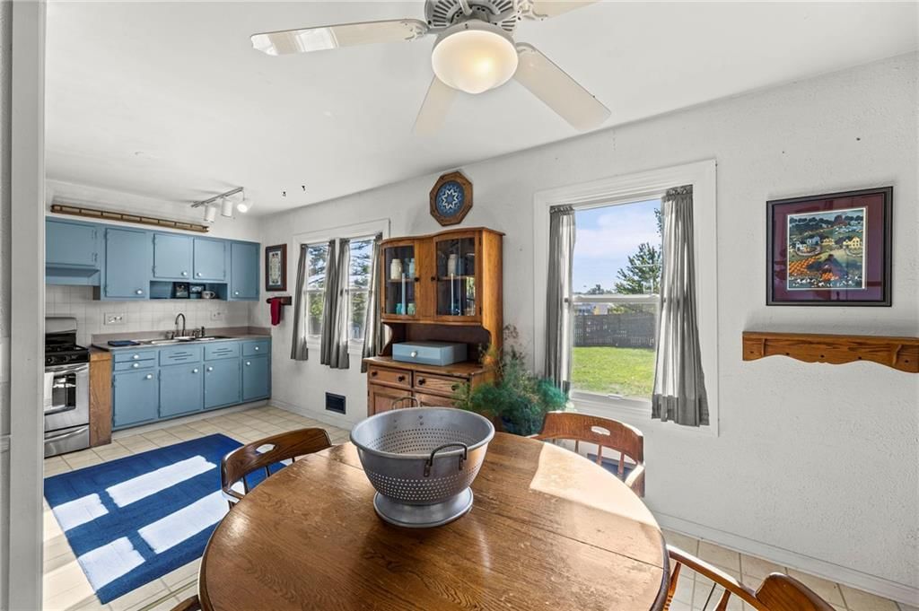Photo 6 of 19 - 8809 W 94th Street, Overland Park, KS 66212