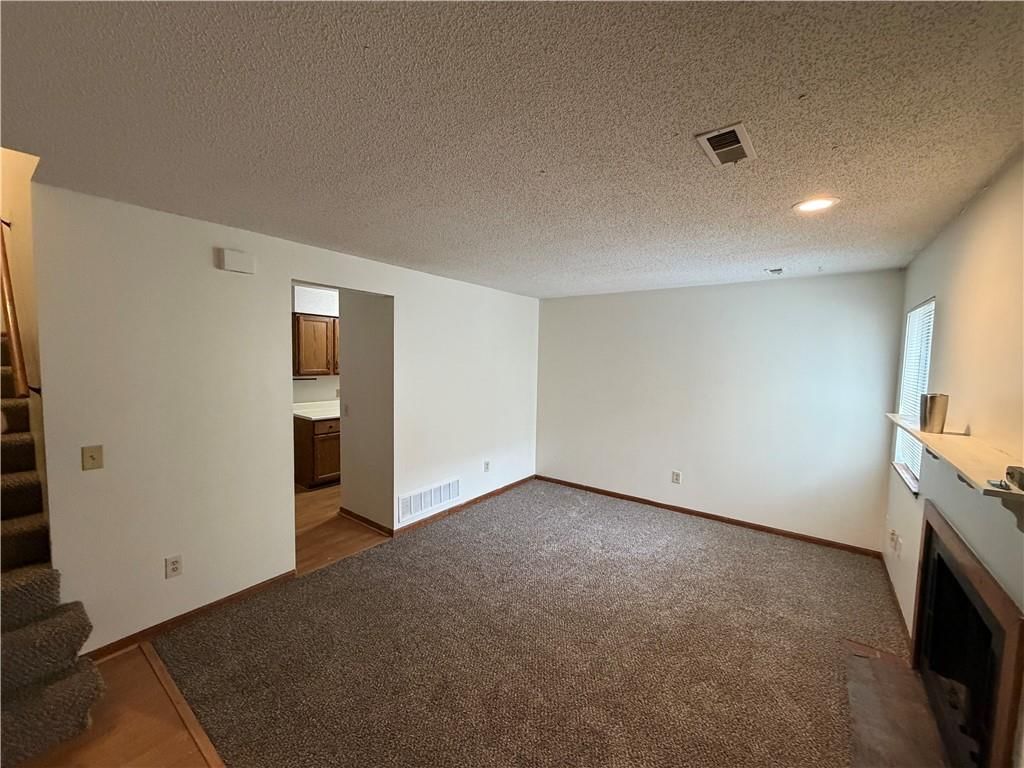Photo 12 of 15 - 4316 Jarboe Street, Kansas City, MO 64111