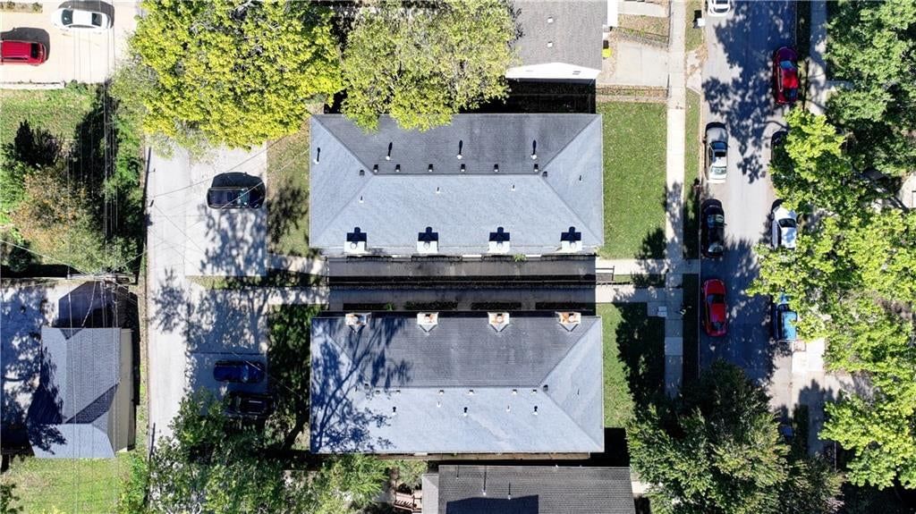 Photo 5 of 15 - 4316 Jarboe Street, Kansas City, MO 64111