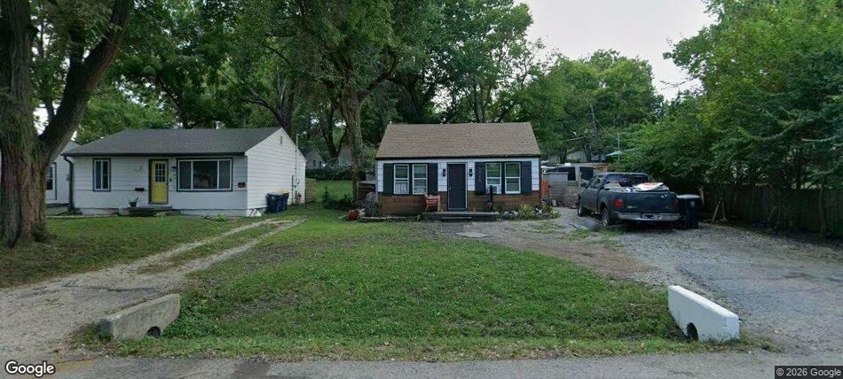 8906 Oak Street, Kansas City, MO