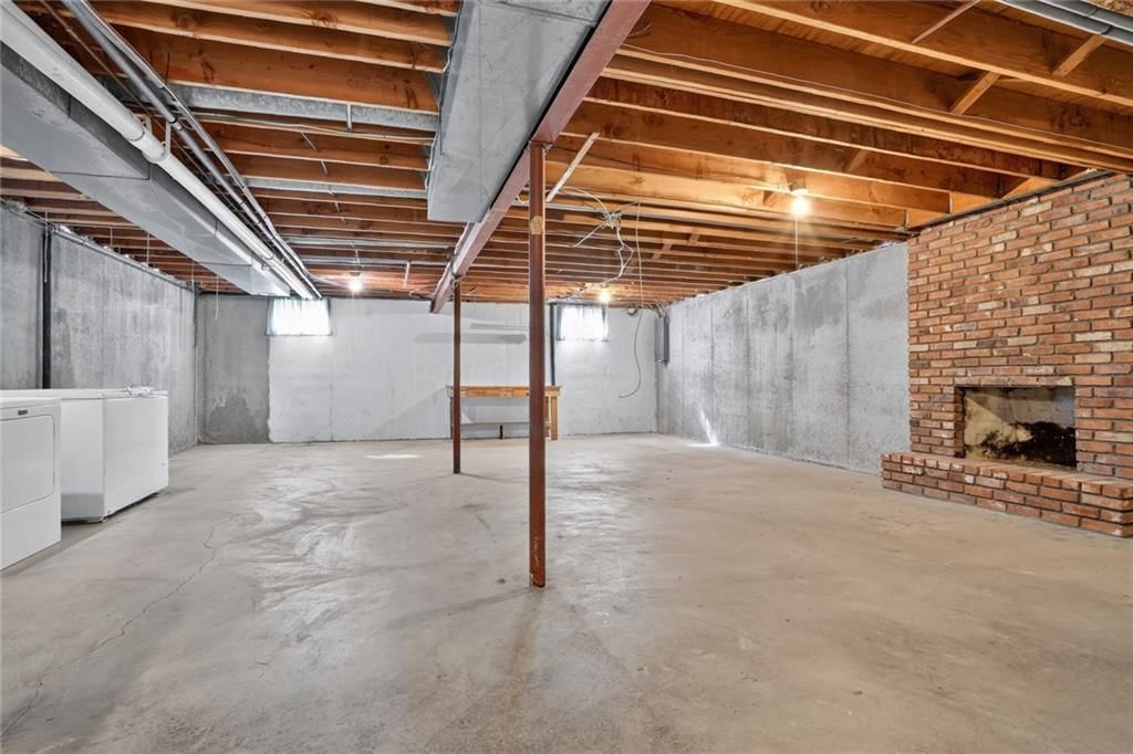 Photo 23 of 32 - 1528 NE 99th Street, Kansas City, MO 64155
