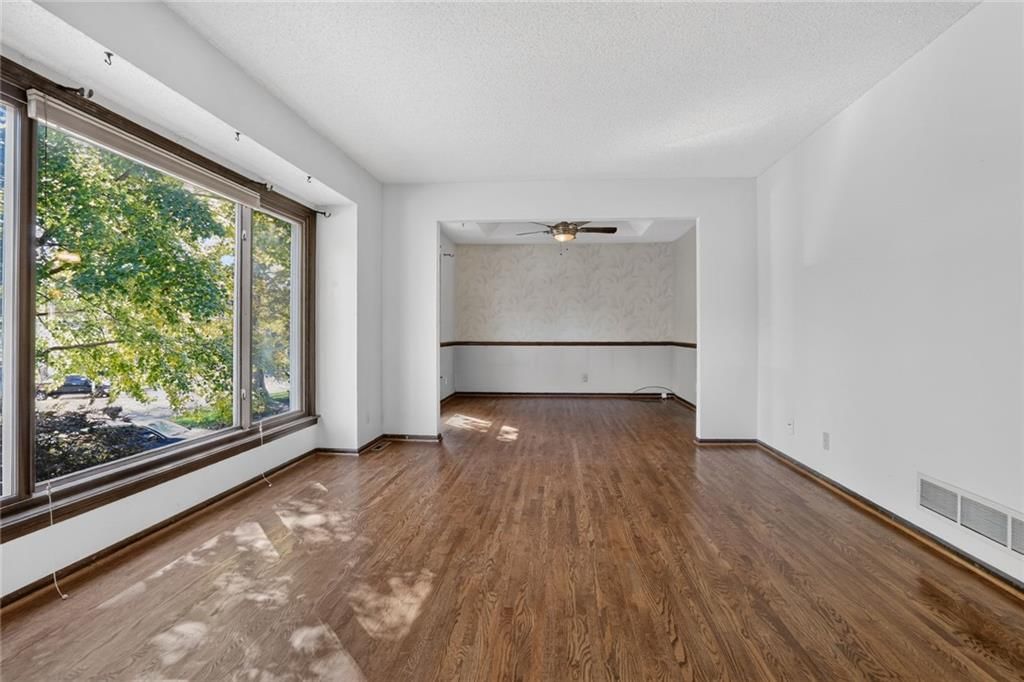 1528 NE 99th Street, Kansas City, MO: listing photo 3