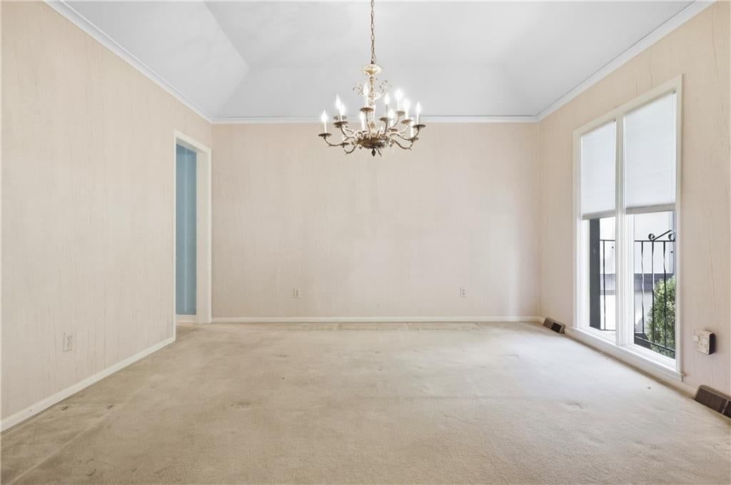 12820 Sagamore Road, Leawood, KS: listing photo 3