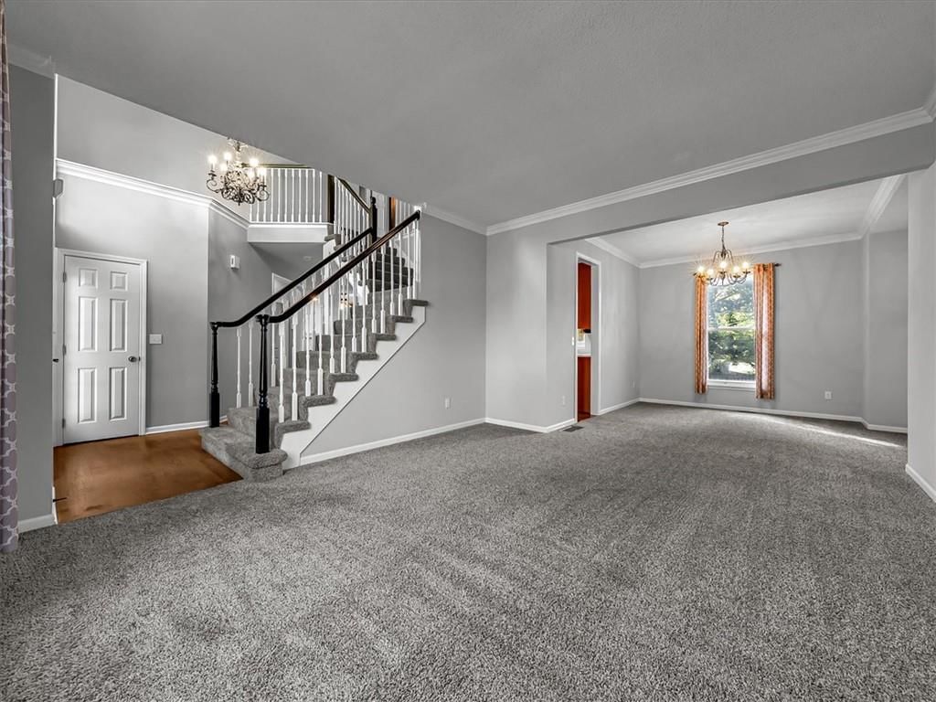Photo 17 of 46 - 15700 S Apache Street, Olathe, KS 66062