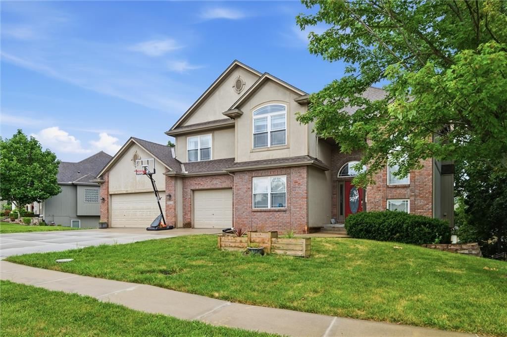 9528 Pearl Avenue, Kansas City, MO: listing photo 3