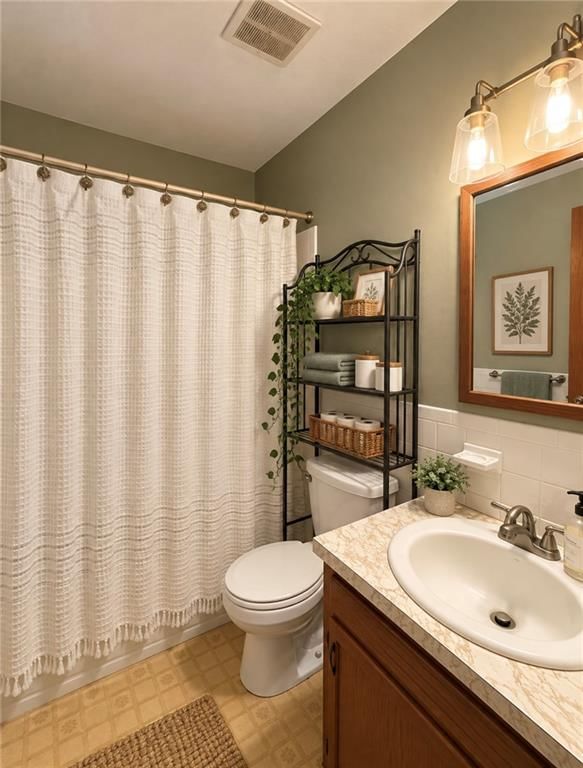 Photo 5 of 20 - 15400 37th Terrace S, Independence, MO 64055