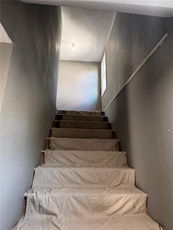 Staircase at 4924 Agnes Avenue, Kansas City, MO 64130