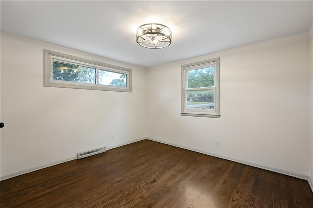 Photo 17 of 25 - 6813 N Tracy Avenue, Gladstone, MO 64118