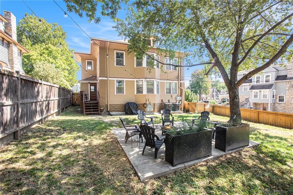 Photo 29 of 30 - 4346 Campbell Street, Kansas City, MO 64110