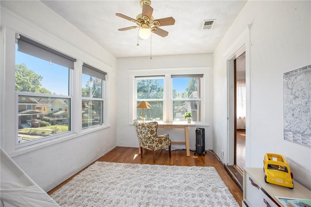 Photo 27 of 30 - 4346 Campbell Street, Kansas City, MO 64110