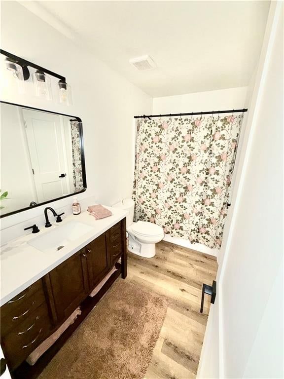 Photo 12 of 25 - 12100 E 59 Street, Kansas City, MO 64133