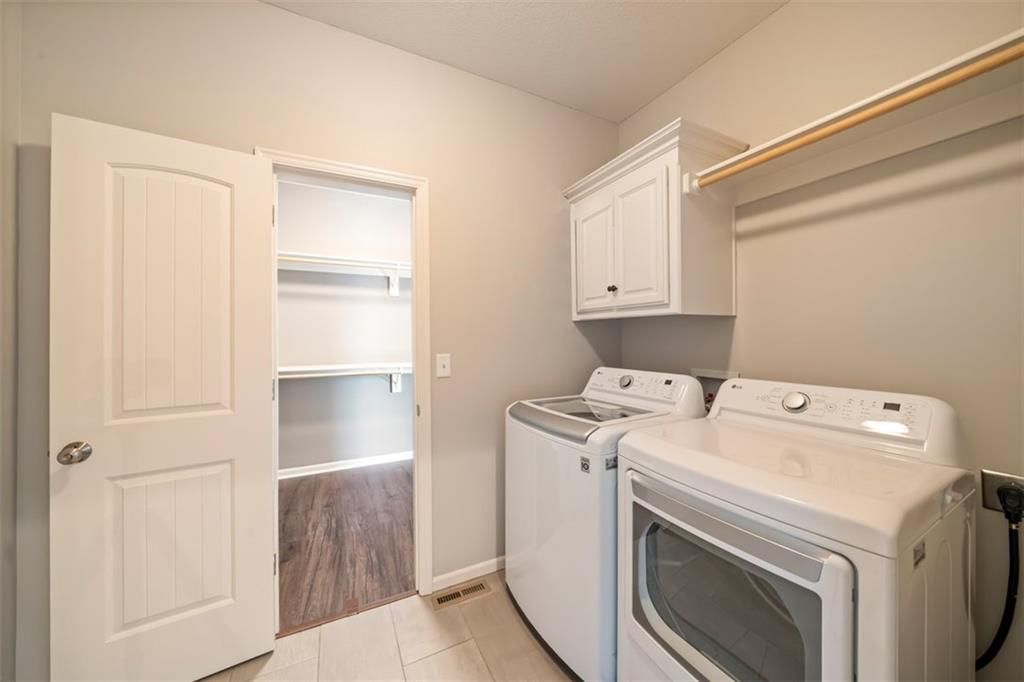 Photo 17 of 27 - 18909 Corbin Street, Spring Hill, KS 66083