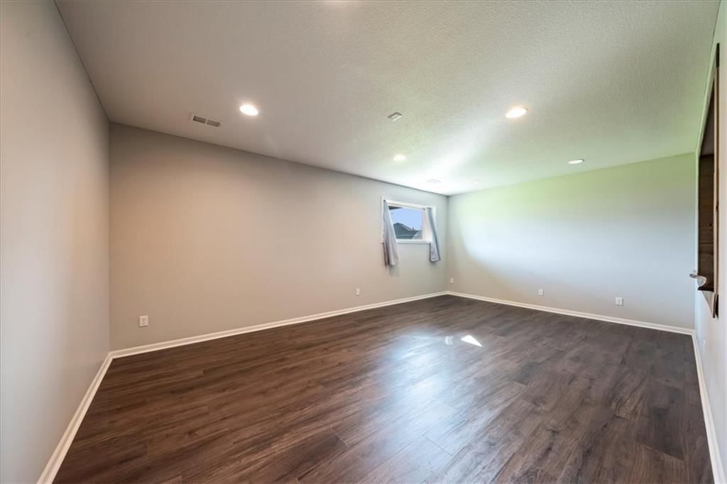 Photo 21 of 27 - 18909 Corbin Street, Spring Hill, KS 66083