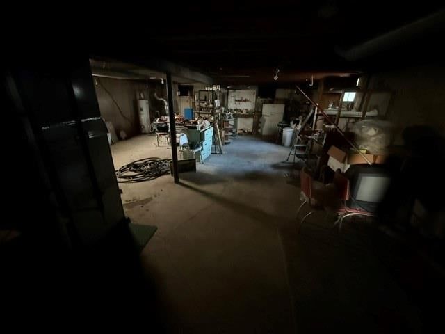 Photo 6 of 22 - 905 W 93rd Street, Kansas City, MO 64114