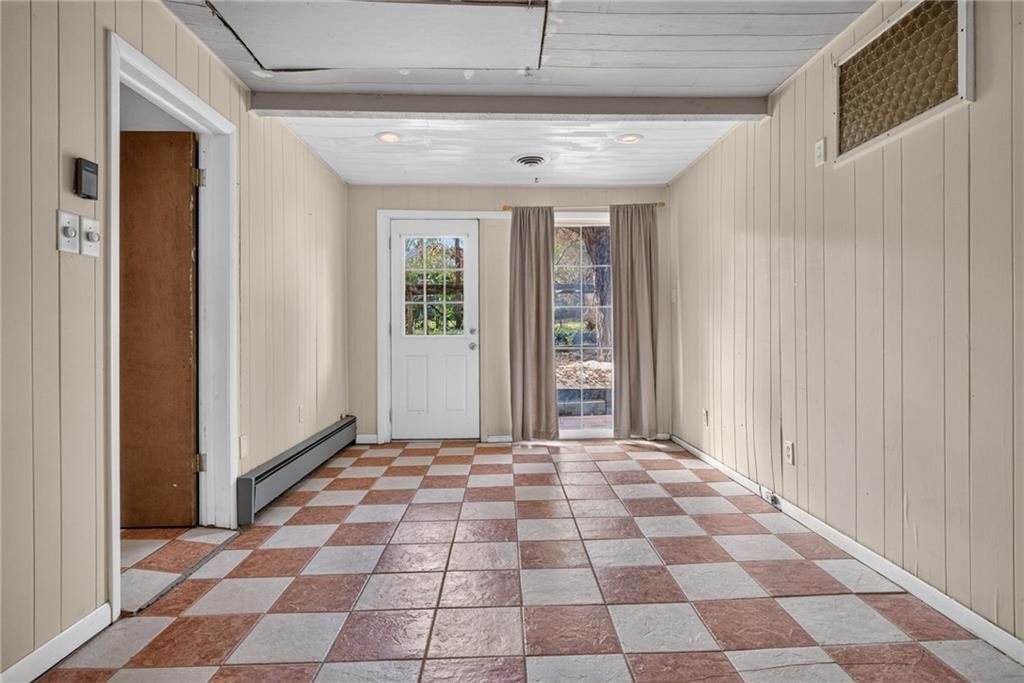 Photo 16 of 34 - 611 W 85th Street, Kansas City, MO 64114