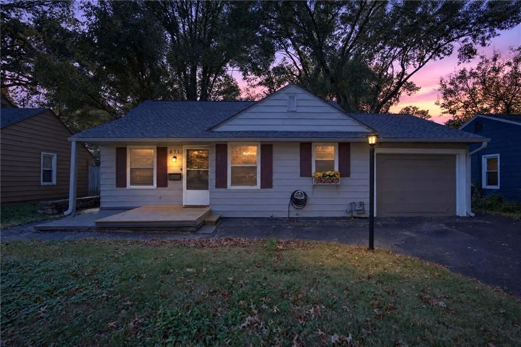 Photo 34 of 34 - 611 W 85th Street, Kansas City, MO 64114