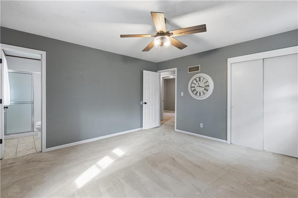 Photo 17 of 29 - 16925 E 4th Street S, Independence, MO 64056