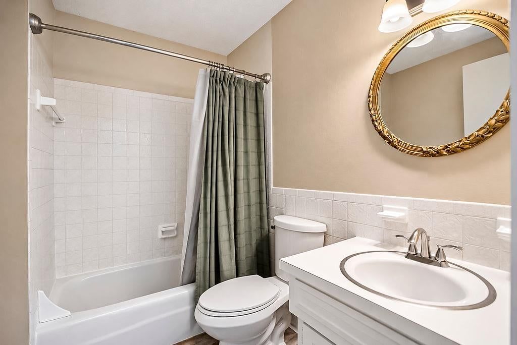 Tub and shower combo at 25025 W 143rd Street, Olathe, KS 66061