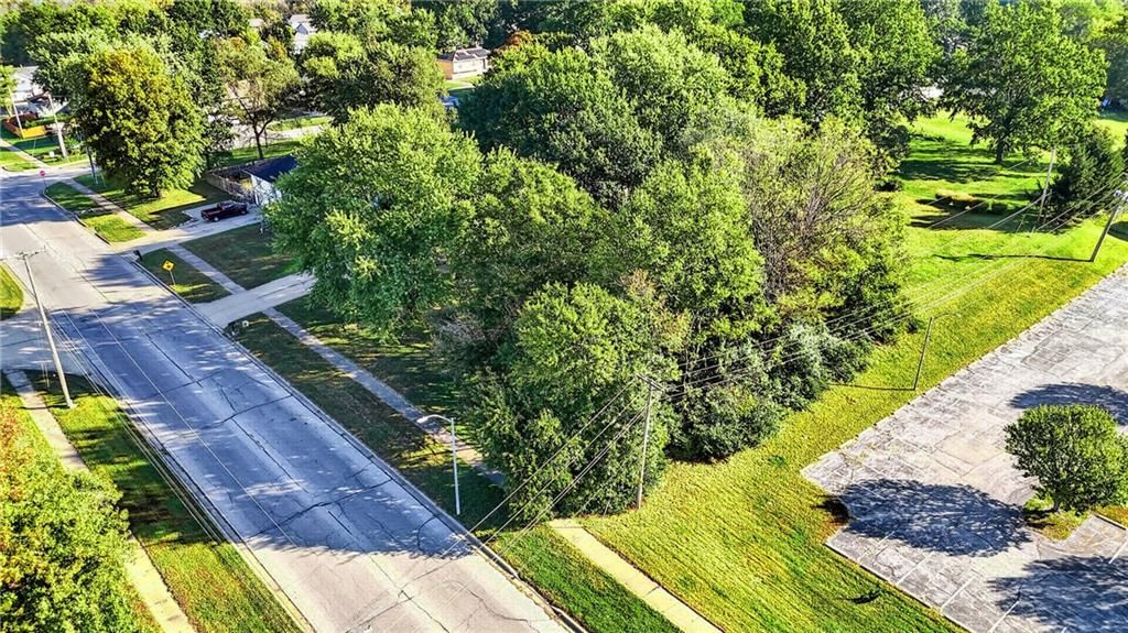 Photo 5 of 7 - 12303 Byars Road