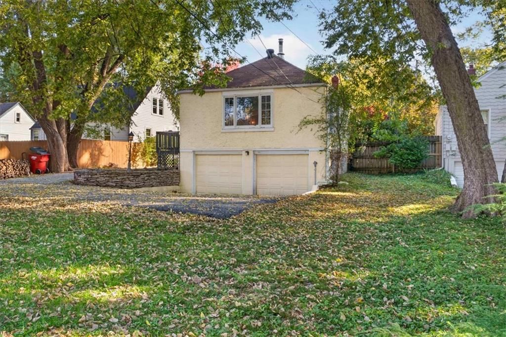 Photo 41 of 42 - 8016 Robinson Street, Overland Park, KS 66204