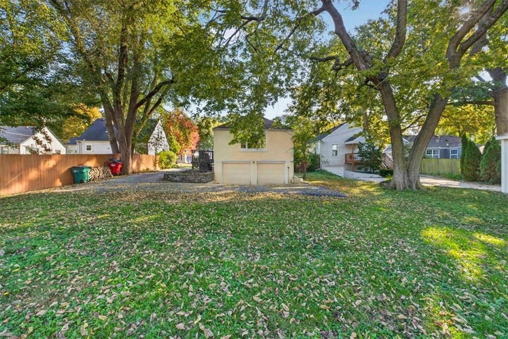 Big backyard and flat lot at 8016 Robinson Street, Overland Park, KS 66204
