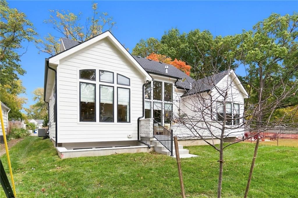 Photo 60 of 62 - 4905 W 71st Street, Prairie Village, KS 66208