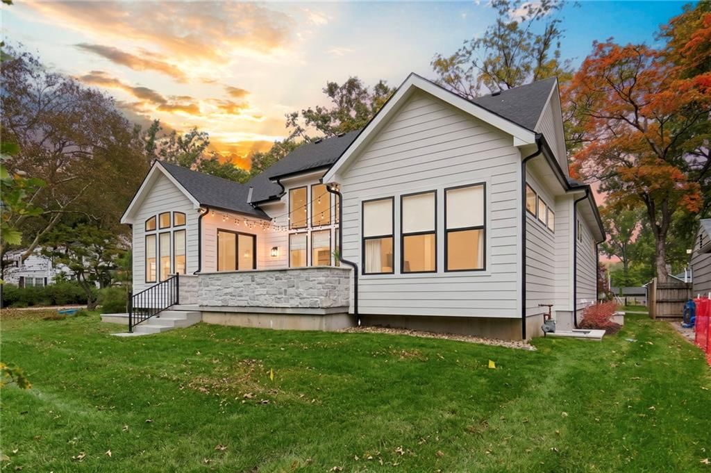 Photo 59 of 62 - 4905 W 71st Street, Prairie Village, KS 66208