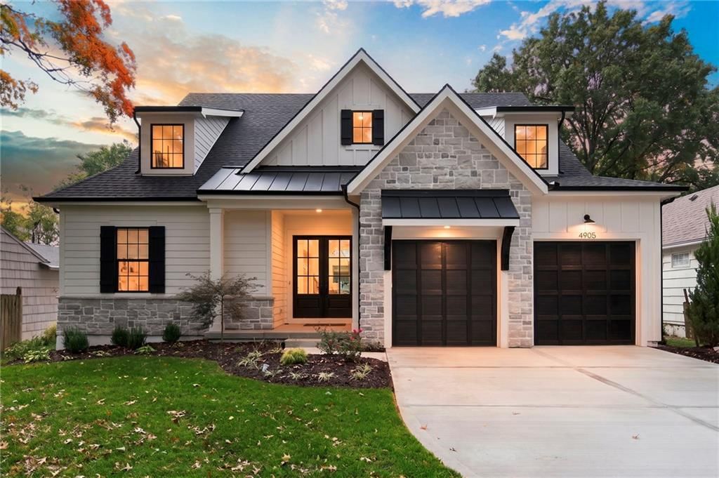 4905 W 71st Street, Prairie Village, KS