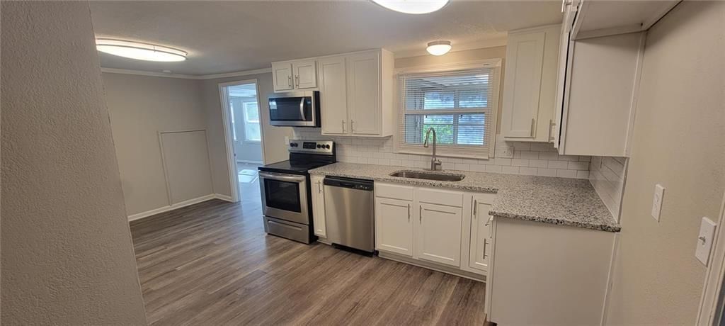 711 W Jones Street, Independence, MO: listing photo 2