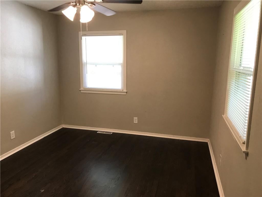 Photo 17 of 25 - 11314 E Thompson Street, Independence, MO 64054
