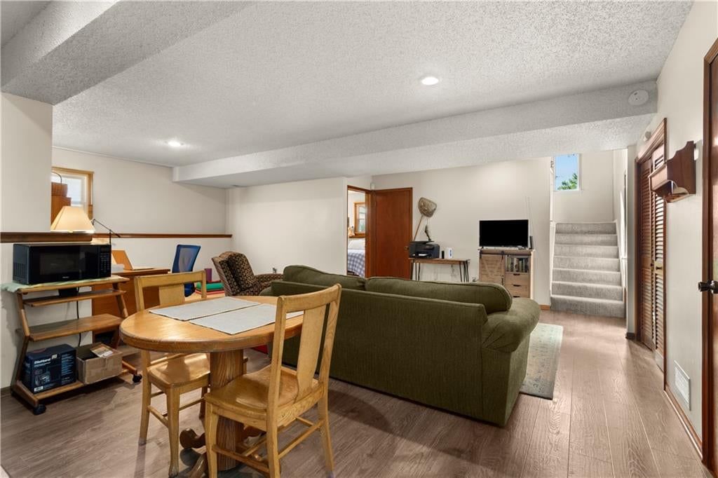 Photo 27 of 31 - 205 SE Saratoga Drive, Blue Springs, MO 64014