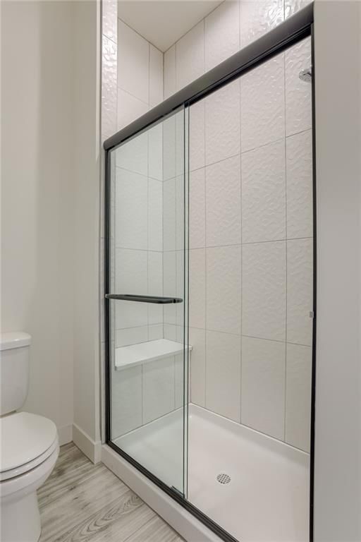 Photo 26 of 53 - 3916 W 158th Street, Overland Park, KS 66224