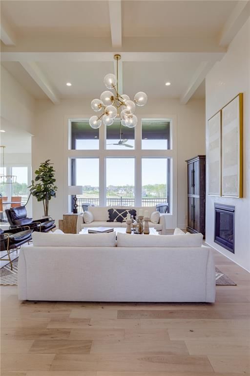 Photo 6 of 53 - 3916 W 158th Street, Overland Park, KS 66224
