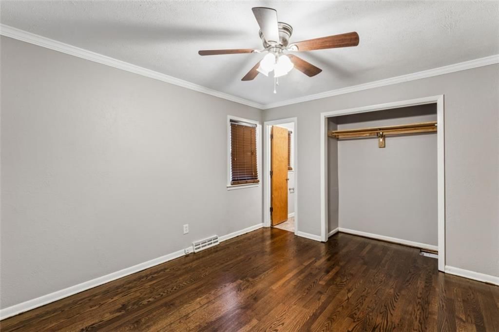 Photo 19 of 53 - 559 E Prairie Street, Olathe, KS 66061