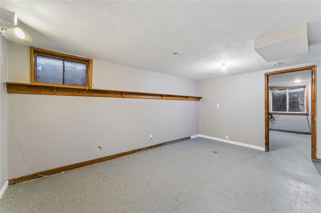 Photo 32 of 53 - 559 E Prairie Street, Olathe, KS 66061
