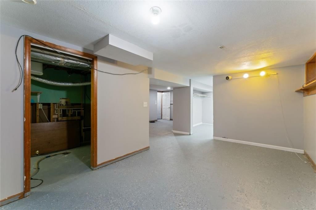 Photo 34 of 53 - 559 E Prairie Street, Olathe, KS 66061