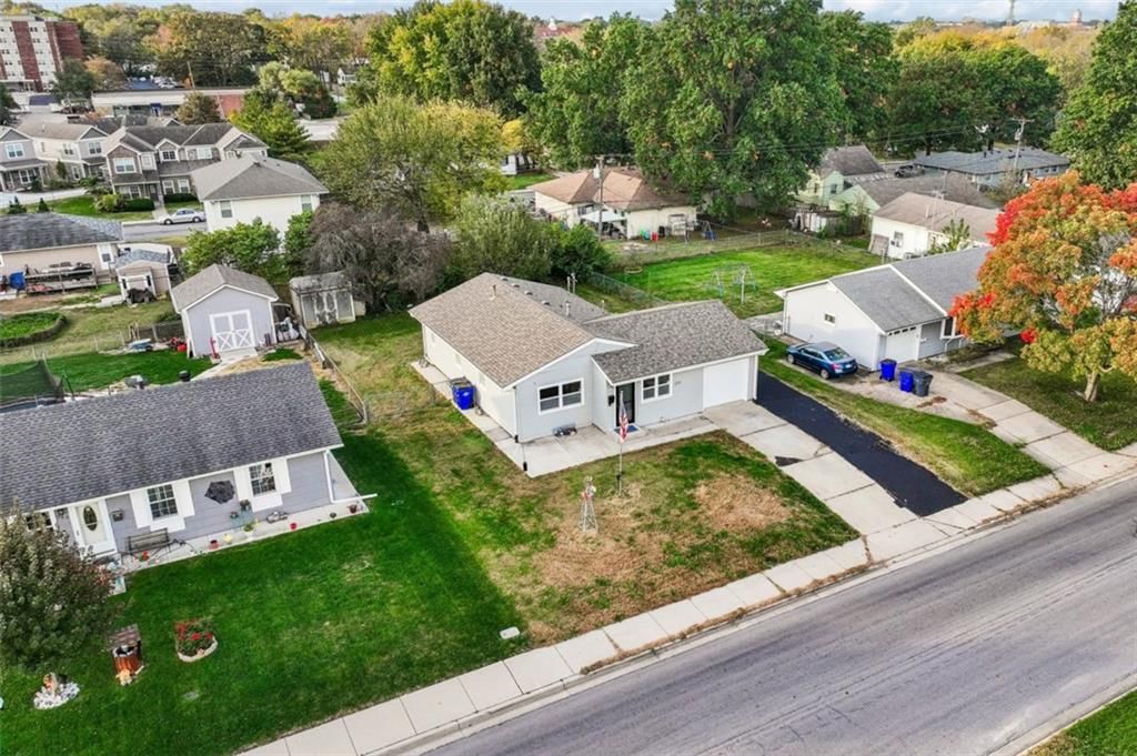 Photo 41 of 53 - 559 E Prairie Street, Olathe, KS 66061