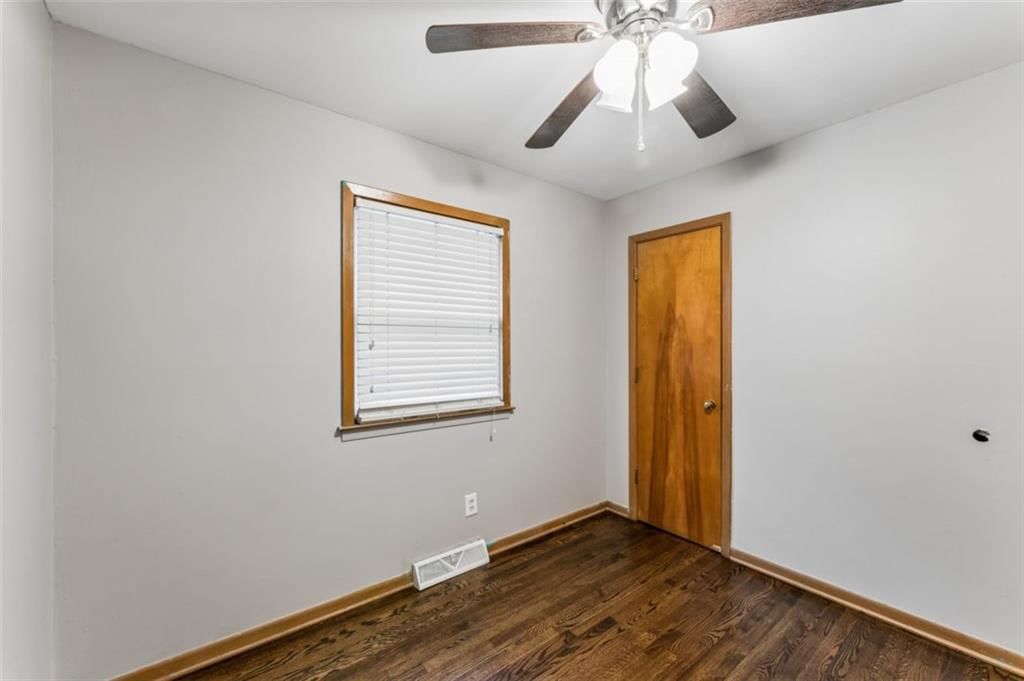 Photo 27 of 53 - 559 E Prairie Street, Olathe, KS 66061