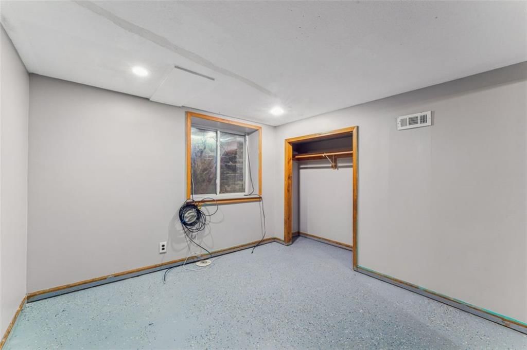 Photo 39 of 53 - 559 E Prairie Street, Olathe, KS 66061