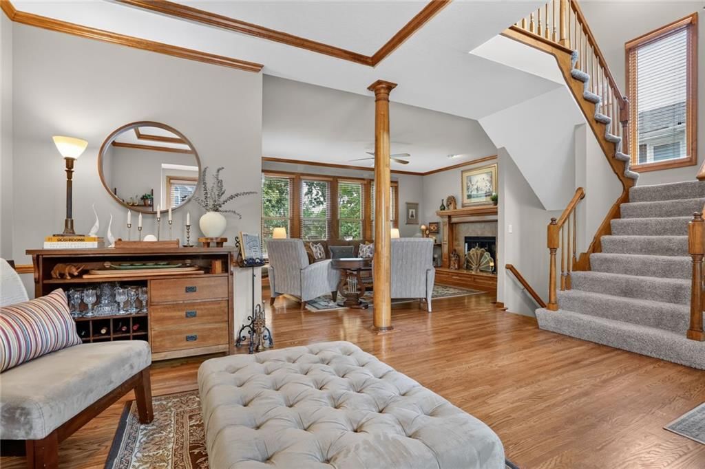7710 N Pomona Place, Kansas City, MO: listing photo 2