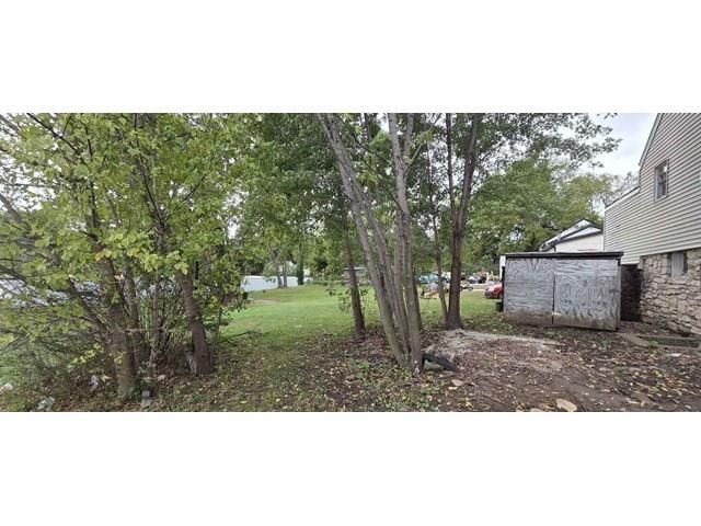 Photo 10 of 10 - 829 N Dodgion Avenue, Independence, MO 64050